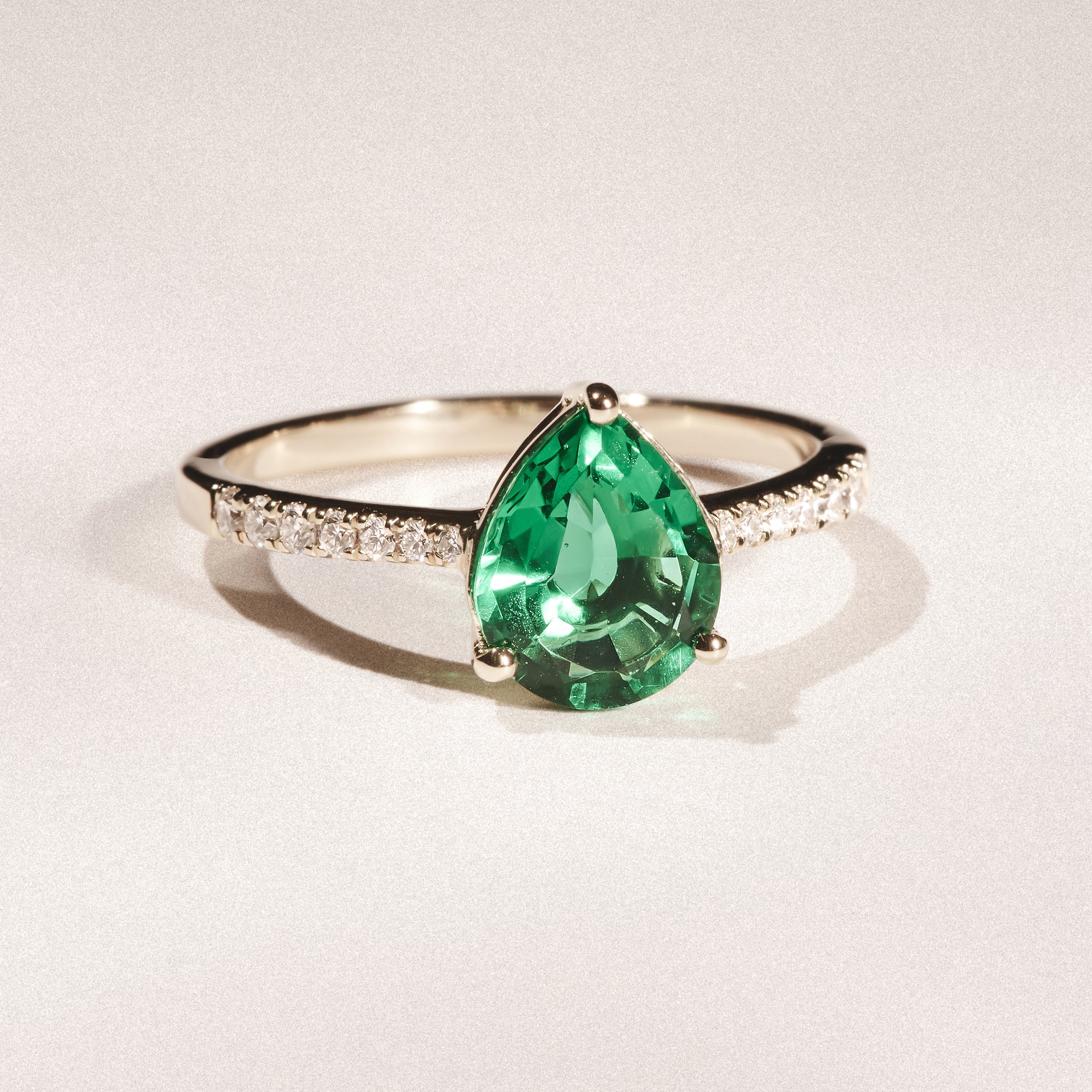 Green Emerald Pear Cut Ring in Gold