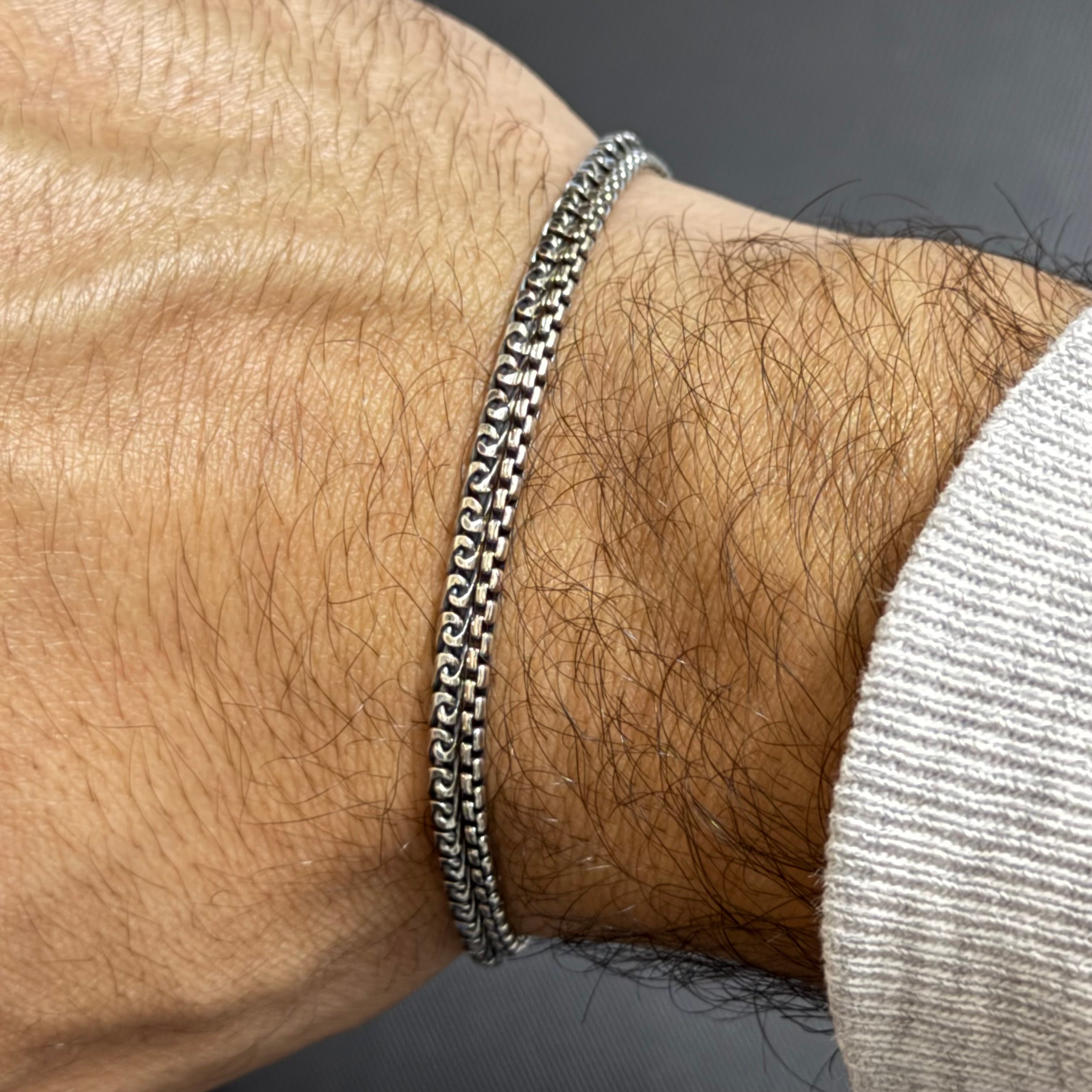 Box & Cobra Set bracelets