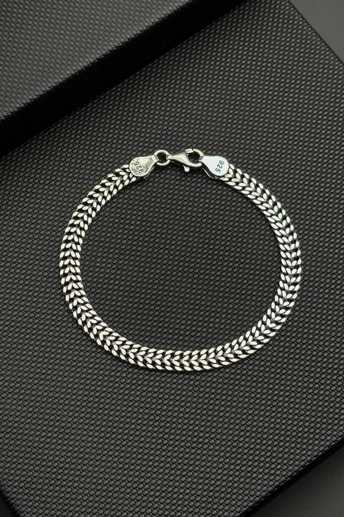 Veloura Bracelet