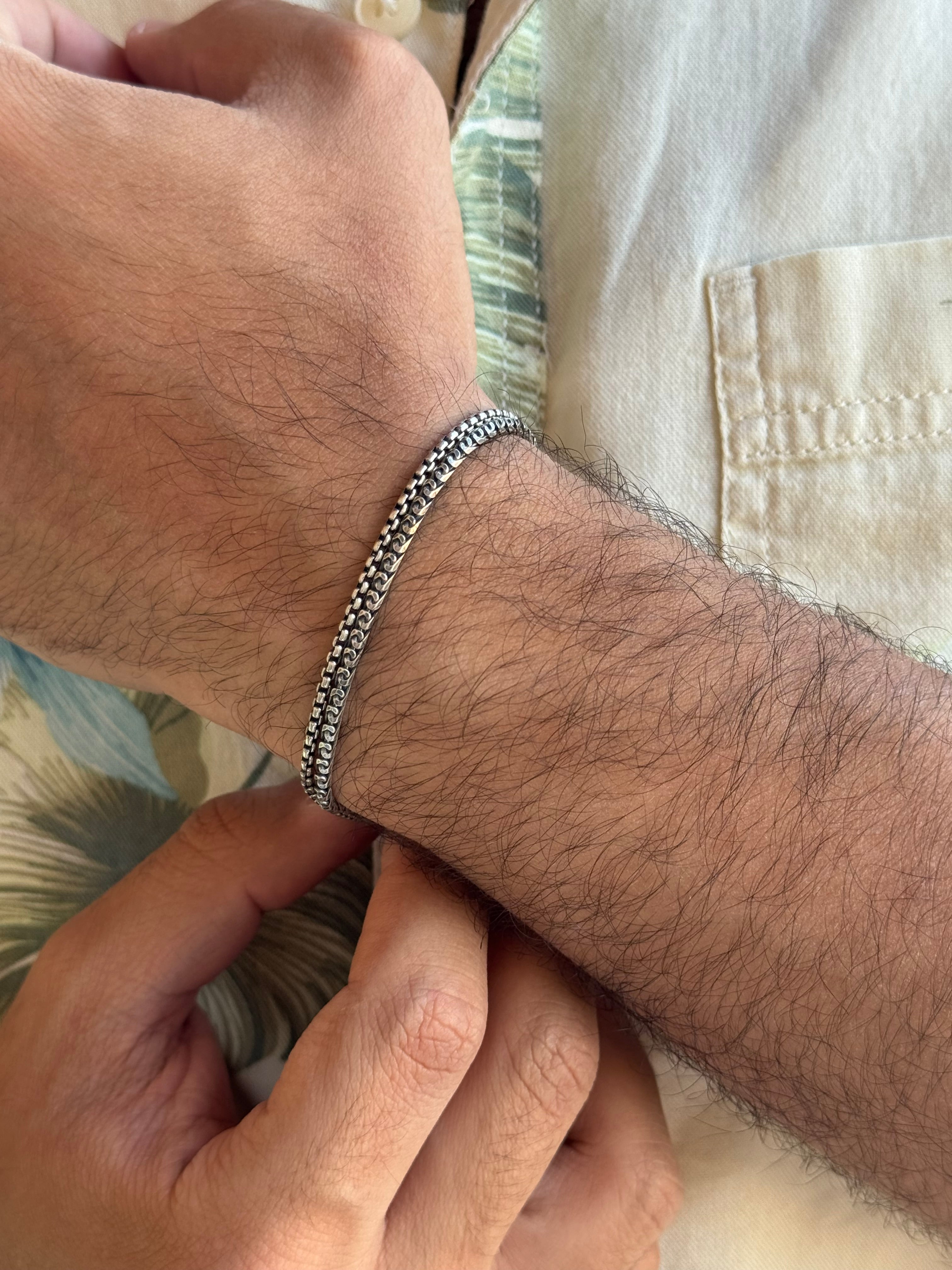 Box & Cobra Set bracelets