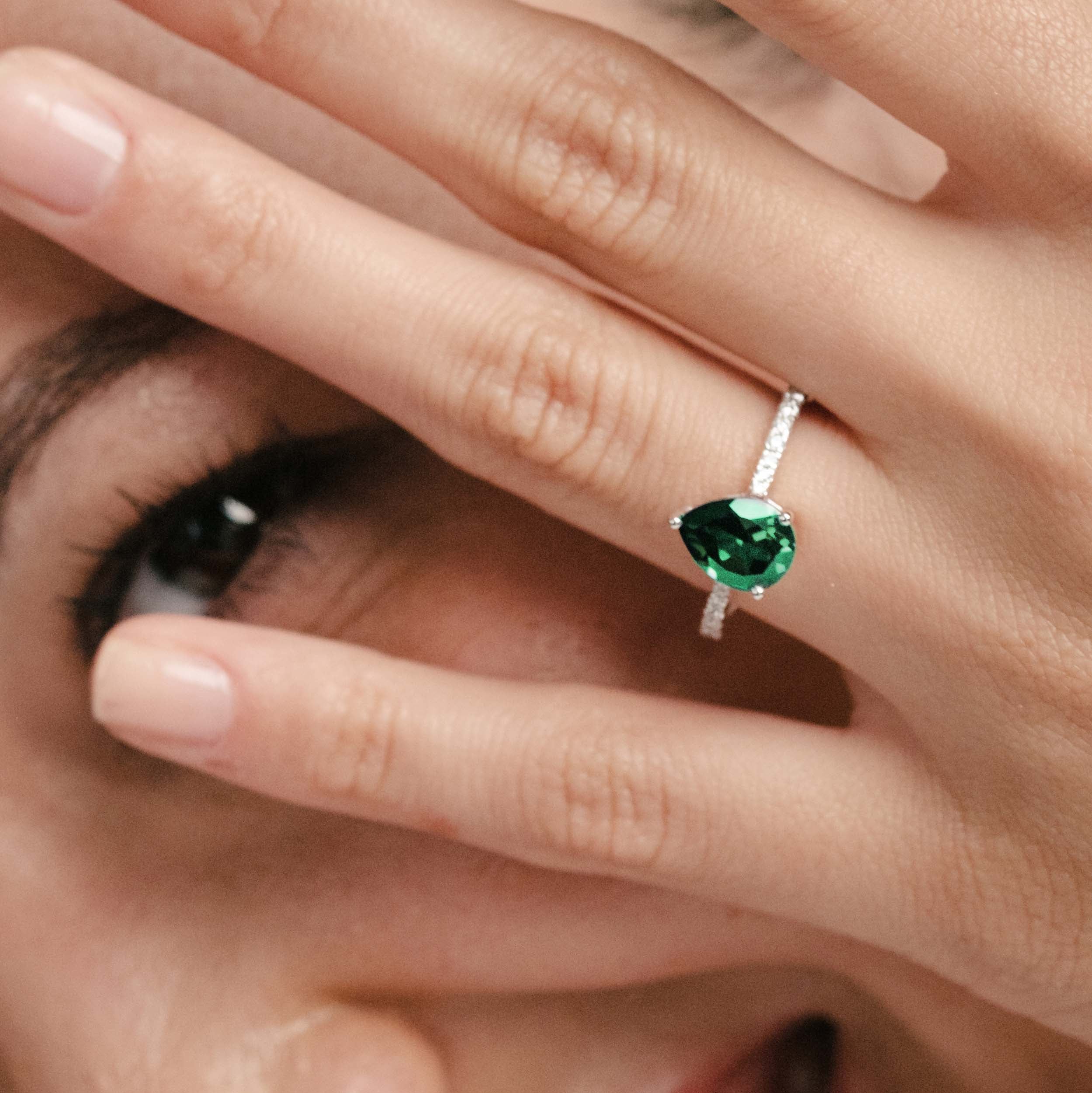 Green Emerald Pear Cut Ring in Silver
