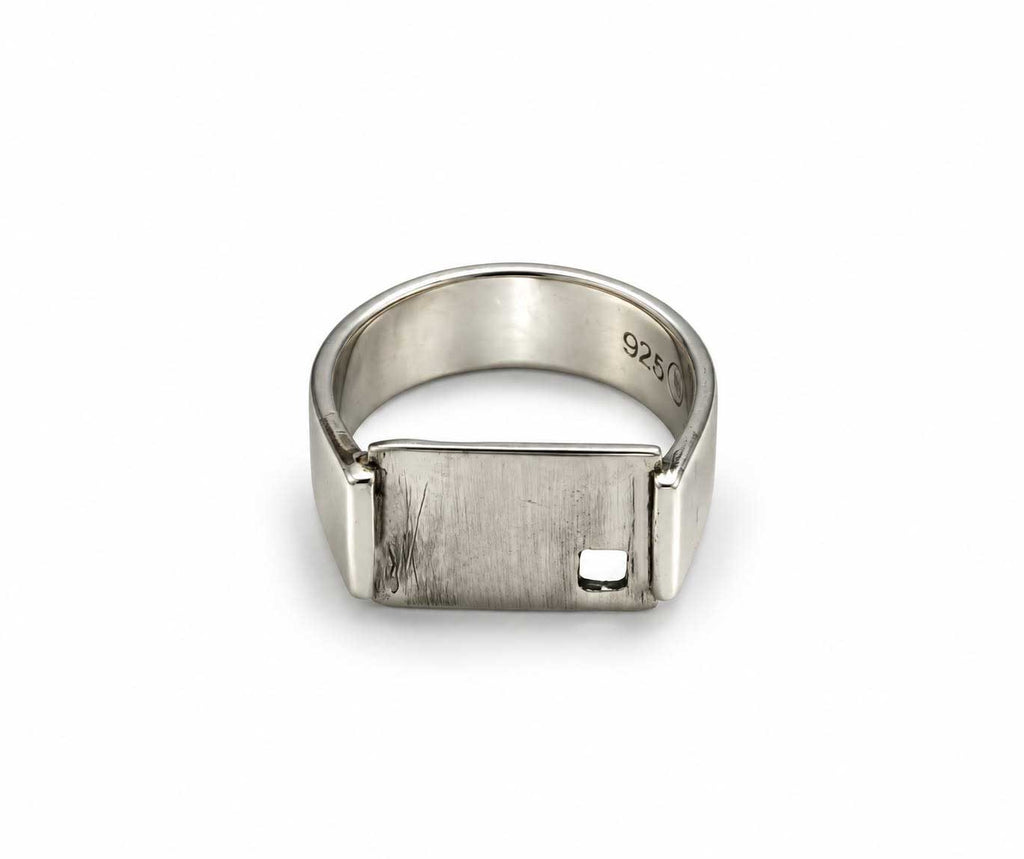 Apex Signet Ring