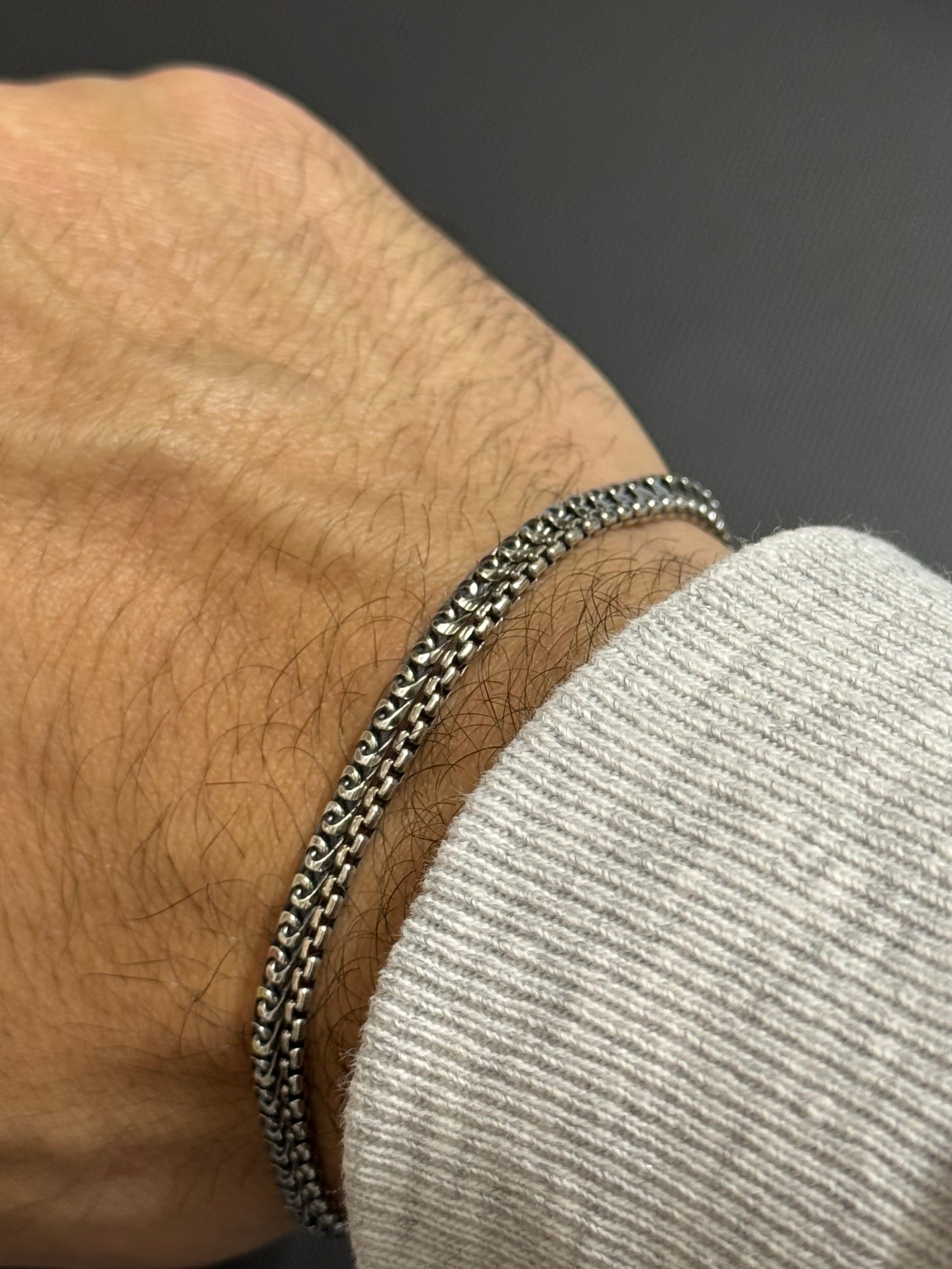 Box & Cobra Set bracelets