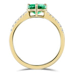 Green Emerald Pear Cut Ring in Gold