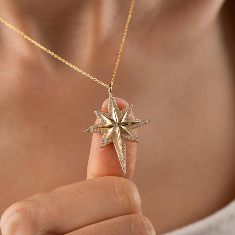 North Star Necklace - Gold