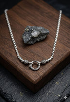 Ivy Pattern Clasp Box Necklace