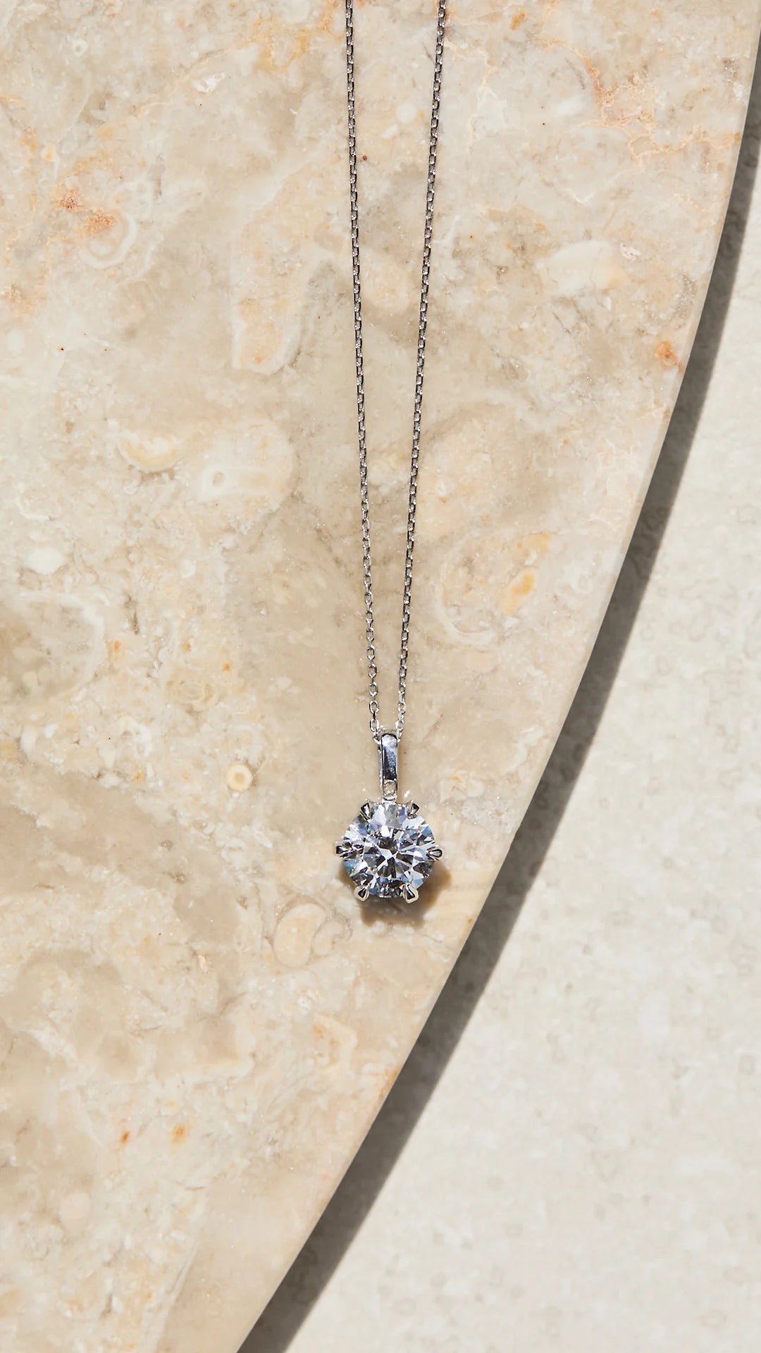 ELLE DIAMOND NECKLACE SILVER