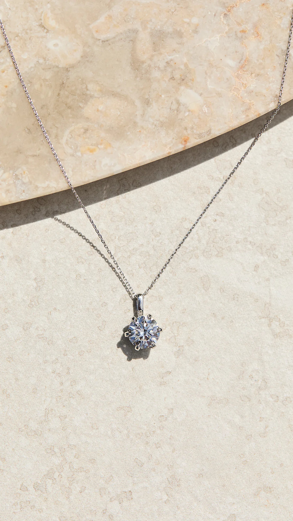 ELLE DIAMOND NECKLACE SILVER