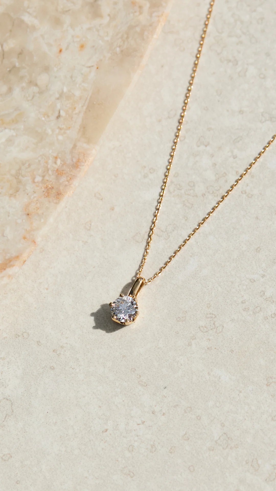 ELLE DIAMOND NECKLACE GOLD PLATED