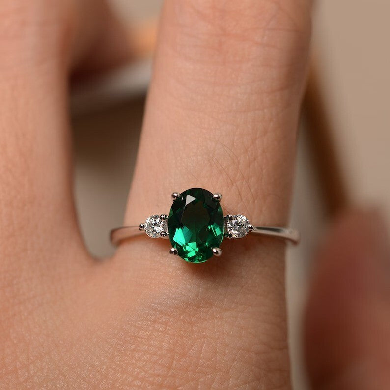 Oval Cut Emerald Ring