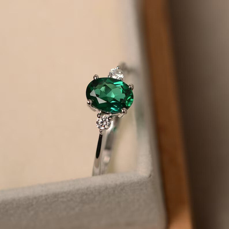 Oval Cut Emerald Ring