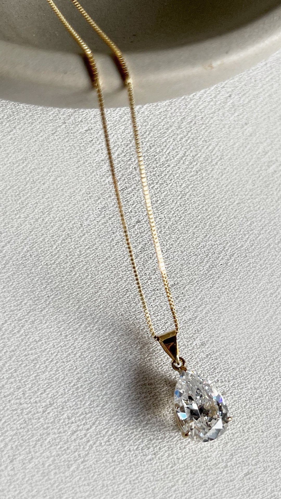 CECILE NECKLACE -GOLD