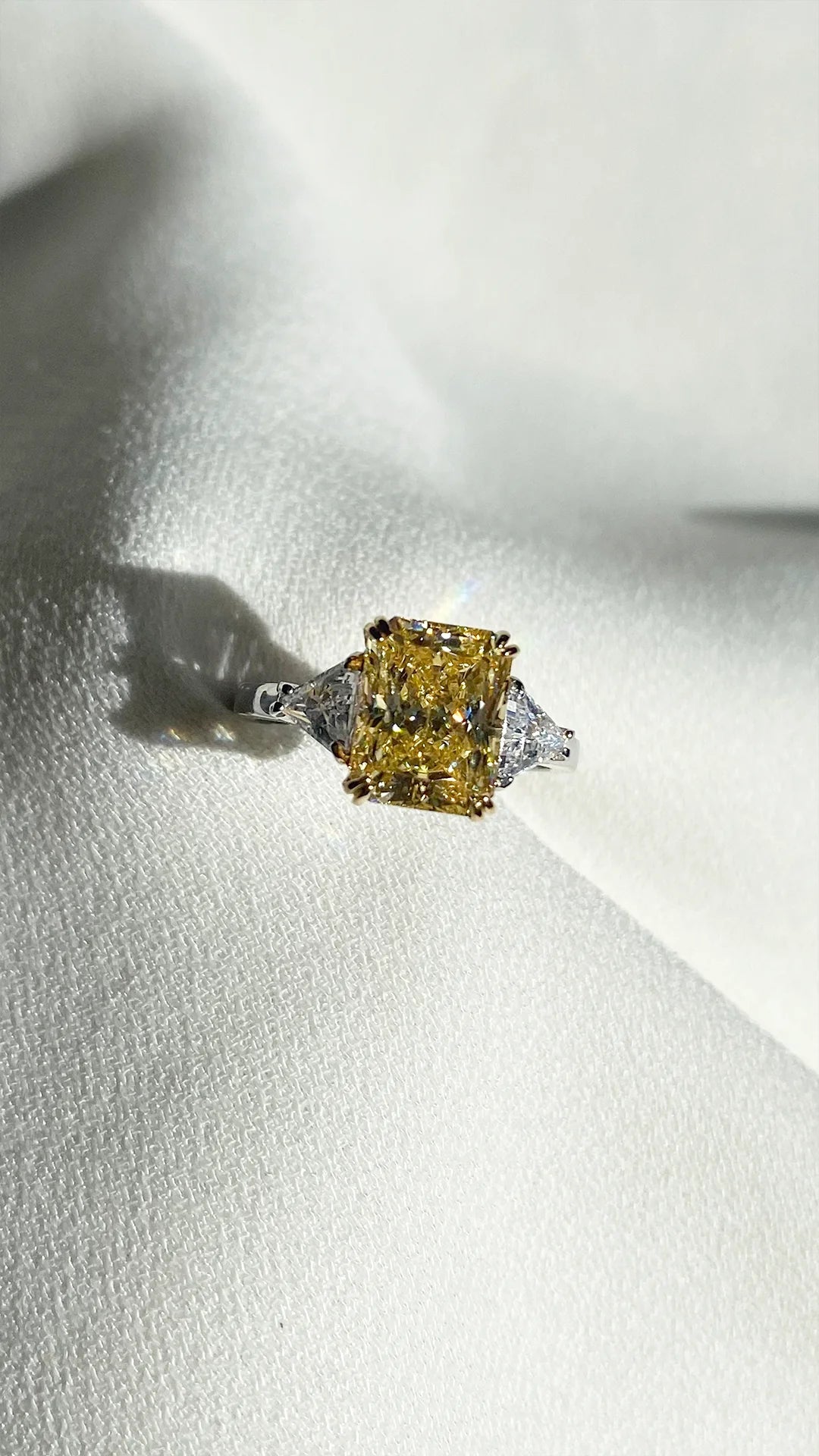 ALMA RING YELLOW
