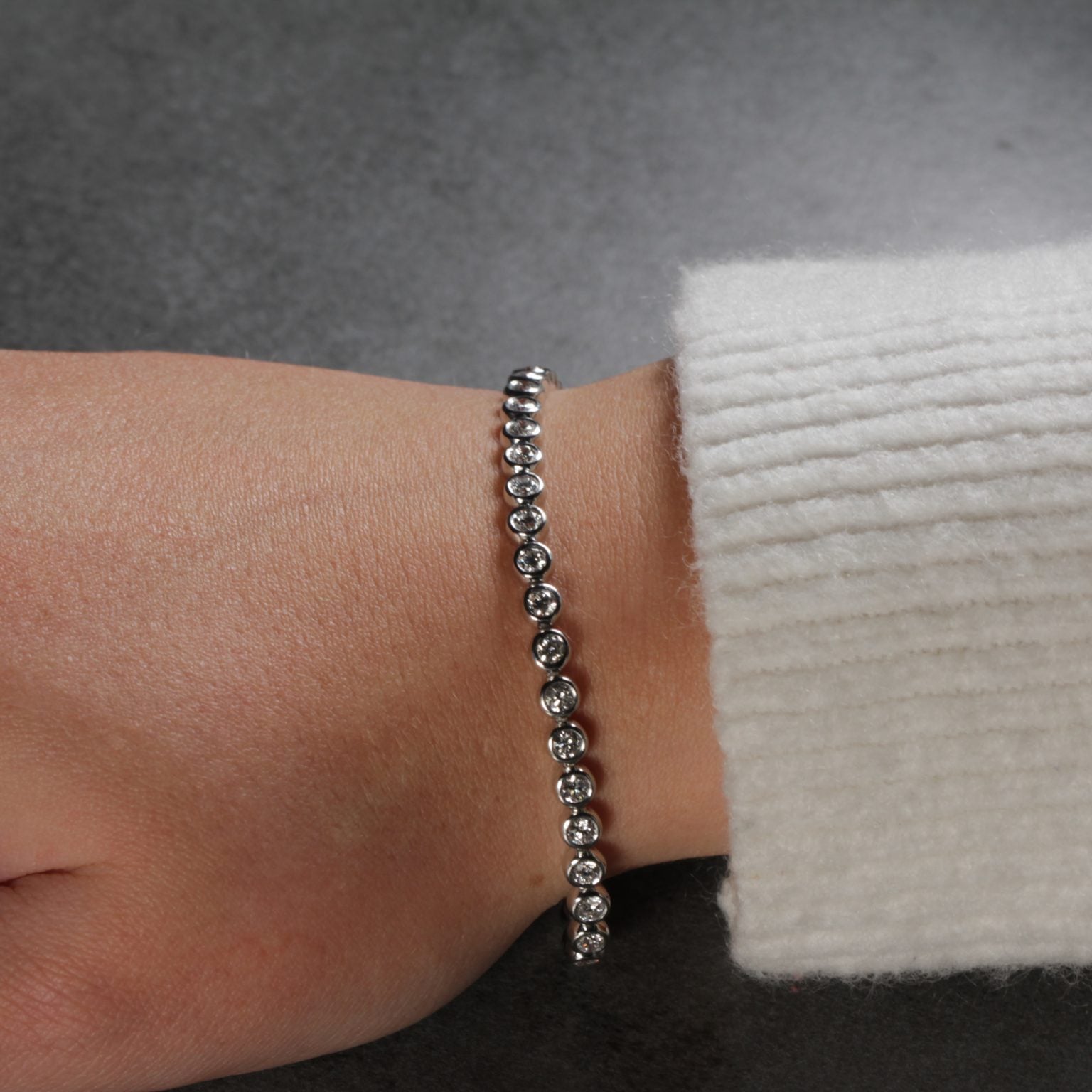 CLASSIC TENNIS BRACELET