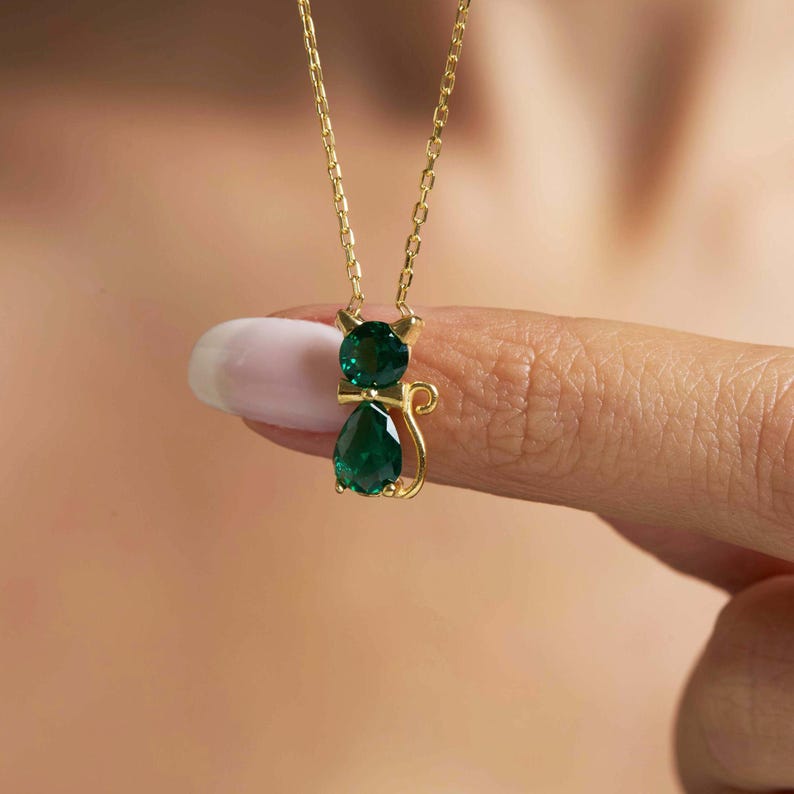 Green Emerald Cat Necklace