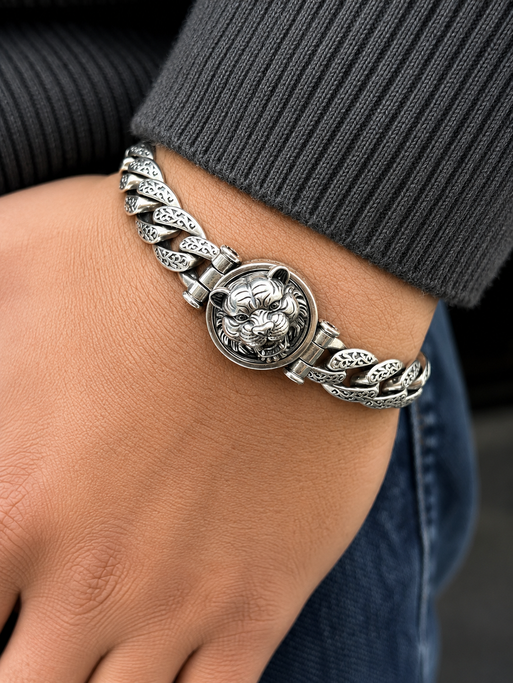 Spinner Panther Bracelet