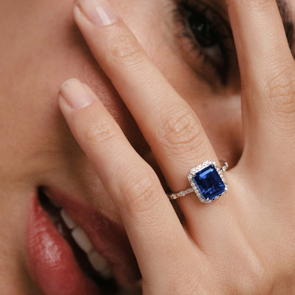 Blue Sapphire Peer Cut Ring in Silver