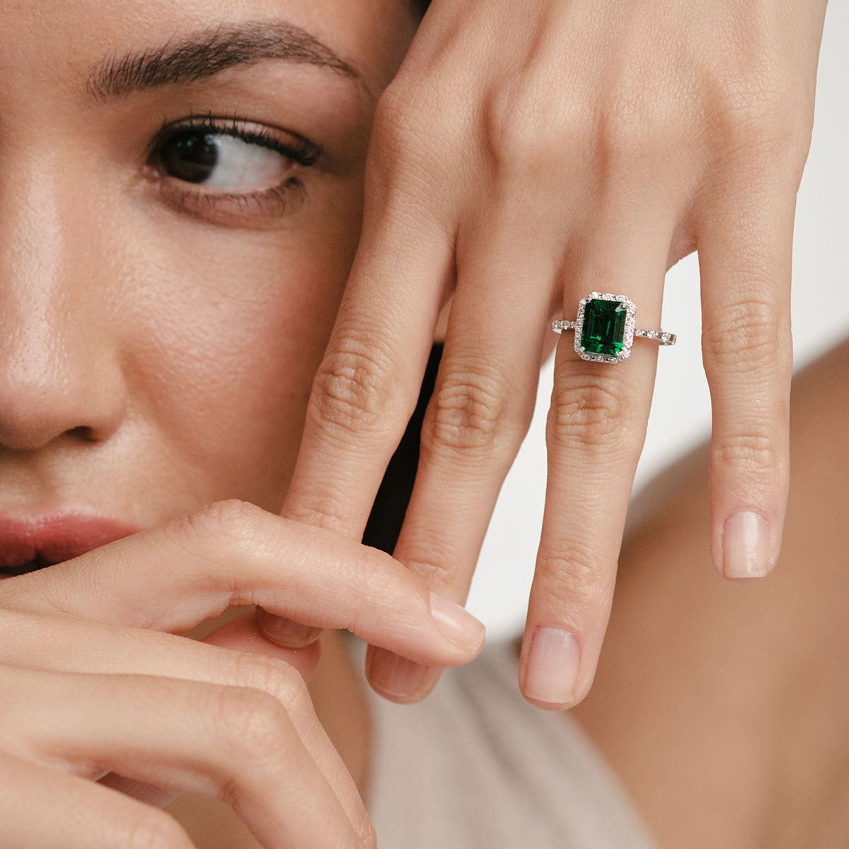 Green Emerald Peer Cut Ring in Silver
