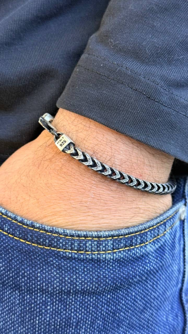 Scratches Arrows Bracelet