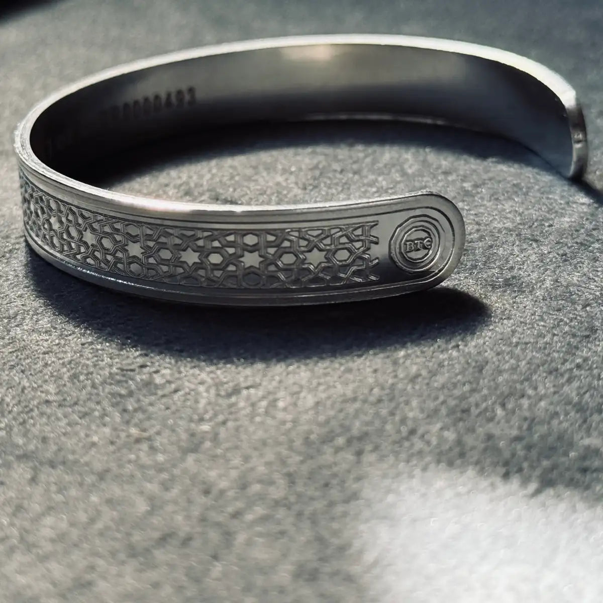 Arabic pattern bracelet
