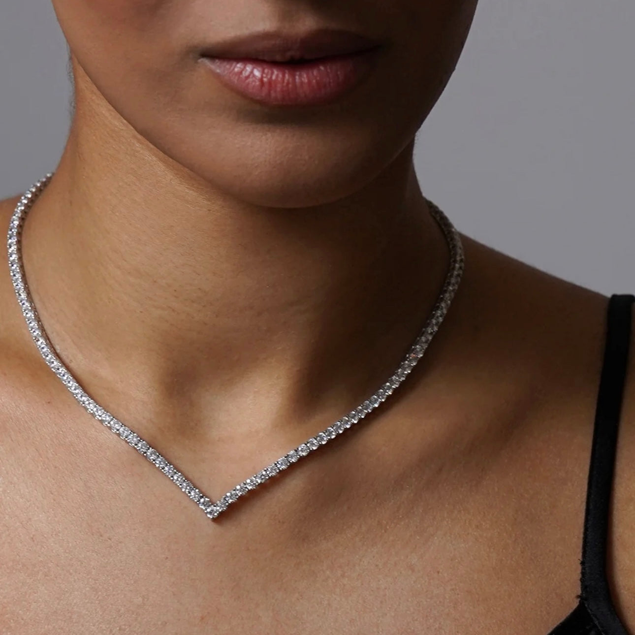 VEE Tennis Necklace