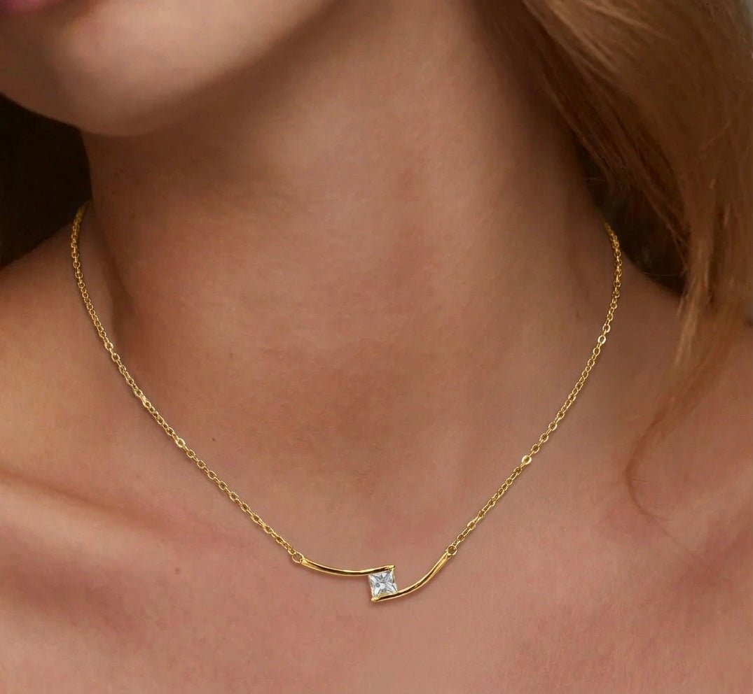 Hug me Necklace - Sila Silver Jewelry