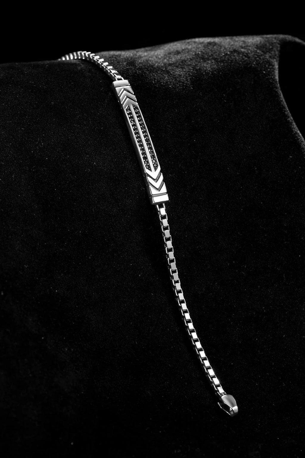 Midnight Arrow -S925 Sterling Silver Bracelet - Sila Silver Jewelry